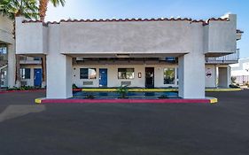 Rodeway Inn & Suites Thousand Palms - Rancho Mirage